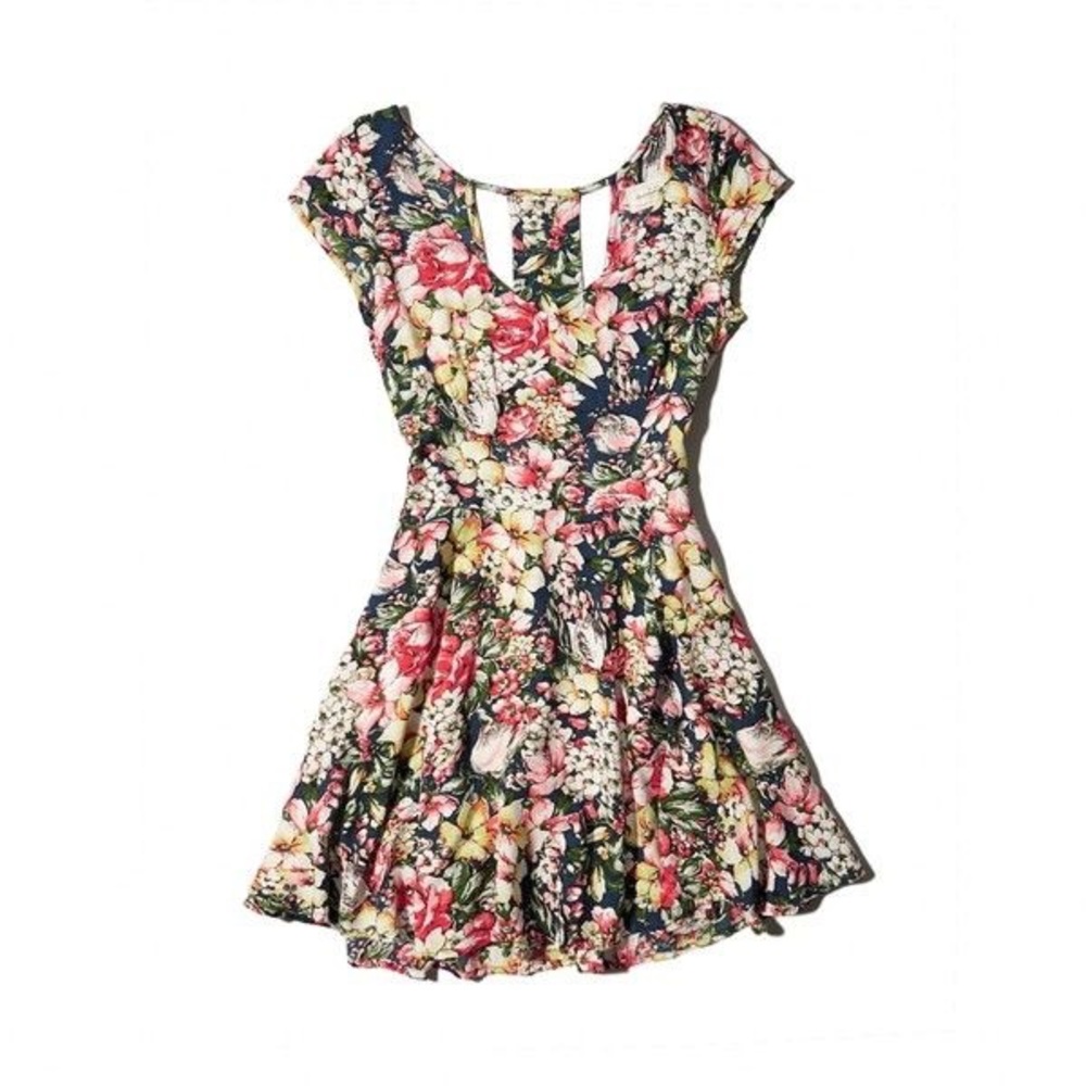 Summery floral v-neck dress